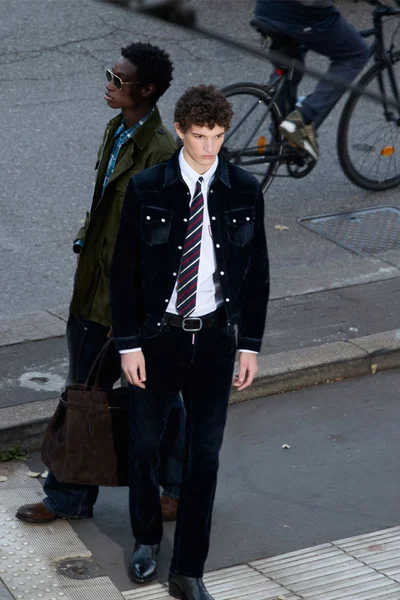 Look 18